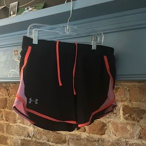 Under Armour Loose fit Heatgear Workout Shorts